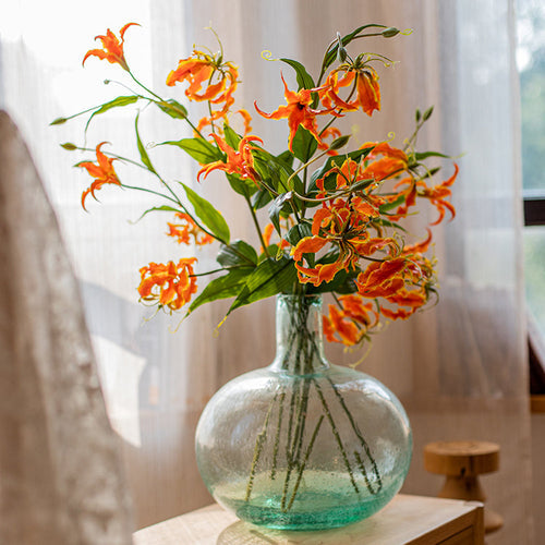 Handmade Faux Silk Flame Lily Flower Stem – Realistic Artificial Silk Flowers with Three Blooms (Orange, Red, Yellow) Sangria Uranus