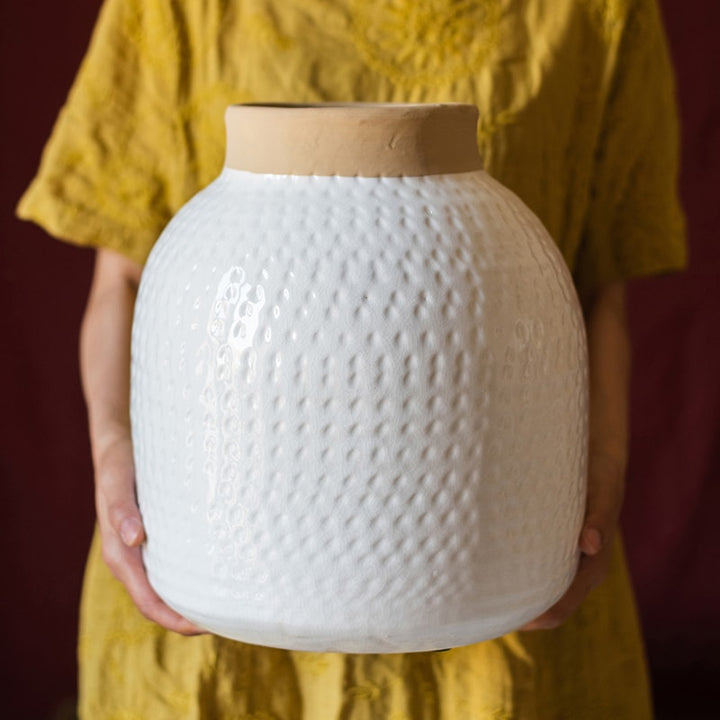 Handmade White Ceramic Vase – Sculptural Table & Flower Vase (Small or Large) Sangria Uranus