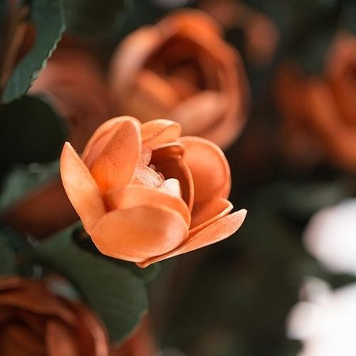 Handmade Red Rose Artificial Flower Stem – 25" Faux Foam Rose with 5 Blooms & Green Leaves Sangria Uranus