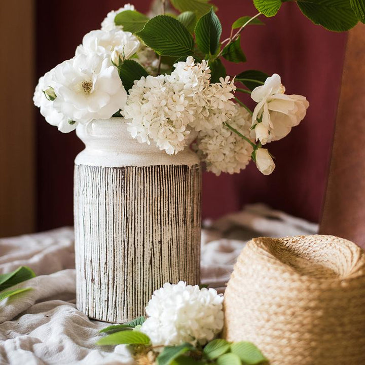 Handmade Ceramic Vase with Textured Finish – Small & Large Sizes, White & Brown Mixed Colors Sangria Uranus